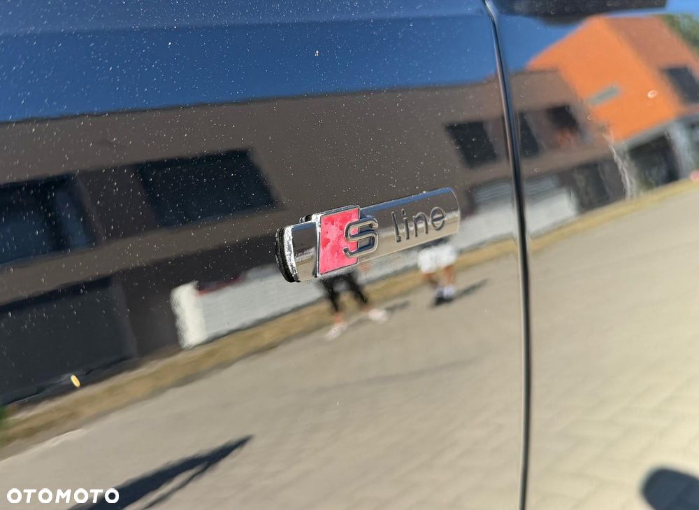 Audi A4 Avant 2.0 TDI S tronic - 9