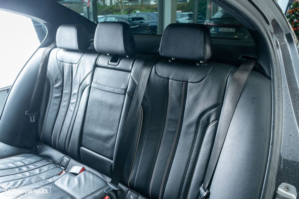 BMW 530 e Pack M - 6