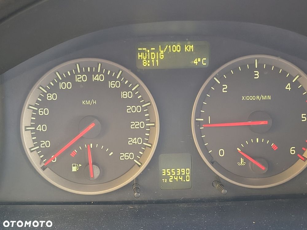 Volvo V50 - 1