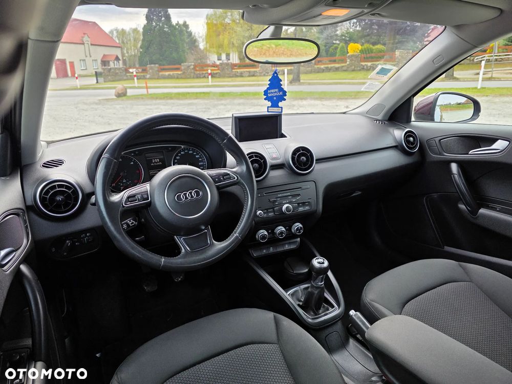 Audi A1 Sportback 1.6 TDI Ambition - 16