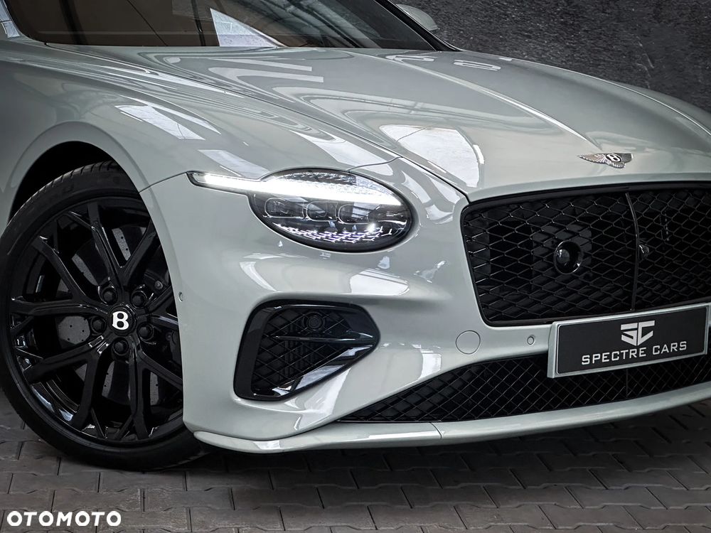 Bentley Continental GT - 12