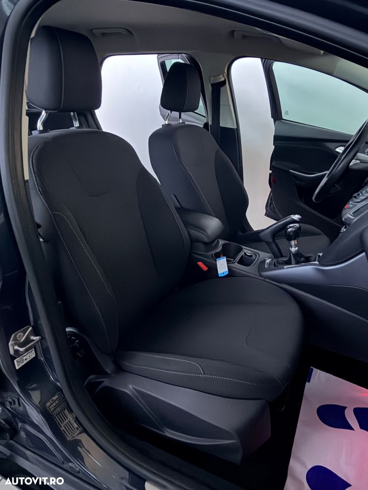 Ford Focus 1.6 TDCI ECOnetic 88g Start-Stopp-System Titanium - 20