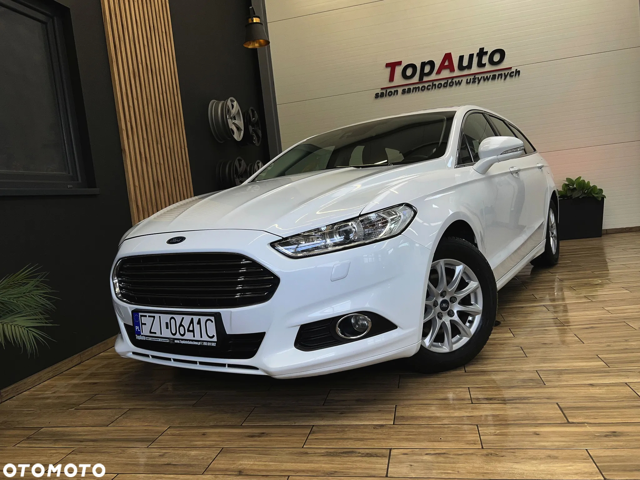 Ford Mondeo 2.0 TDCi Trend PowerShift - 17