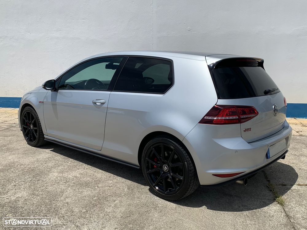 VW Golf 2.0 TSi GTi DSG Performance - 17