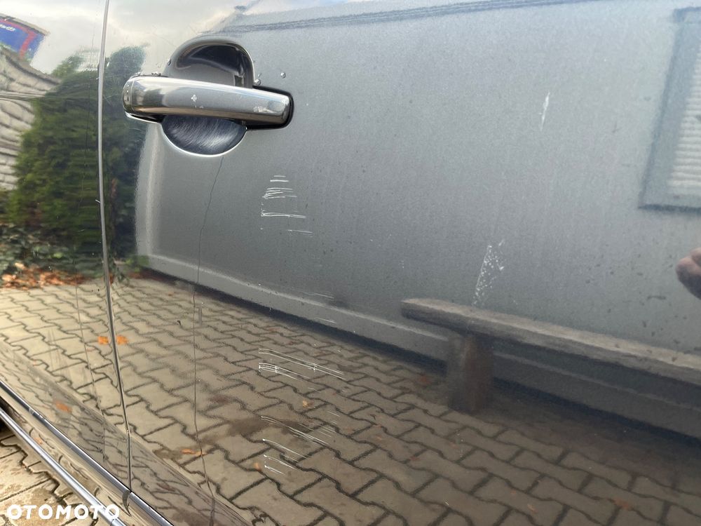 Peugeot 5008 - 5