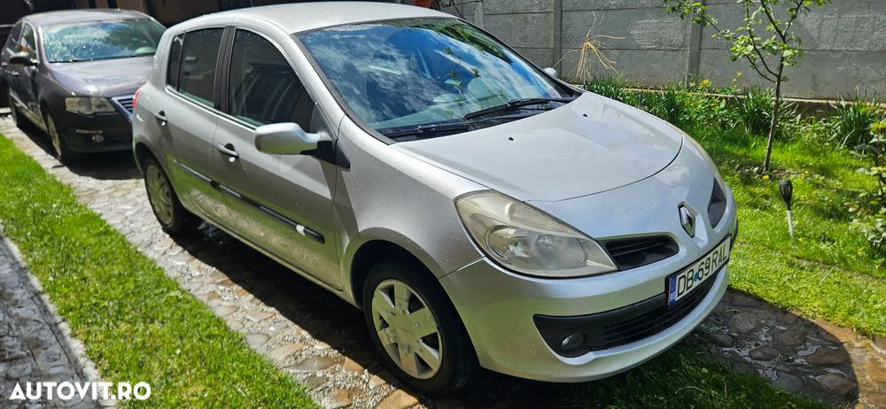 Renault Clio III 1.4 Dynamique - 1