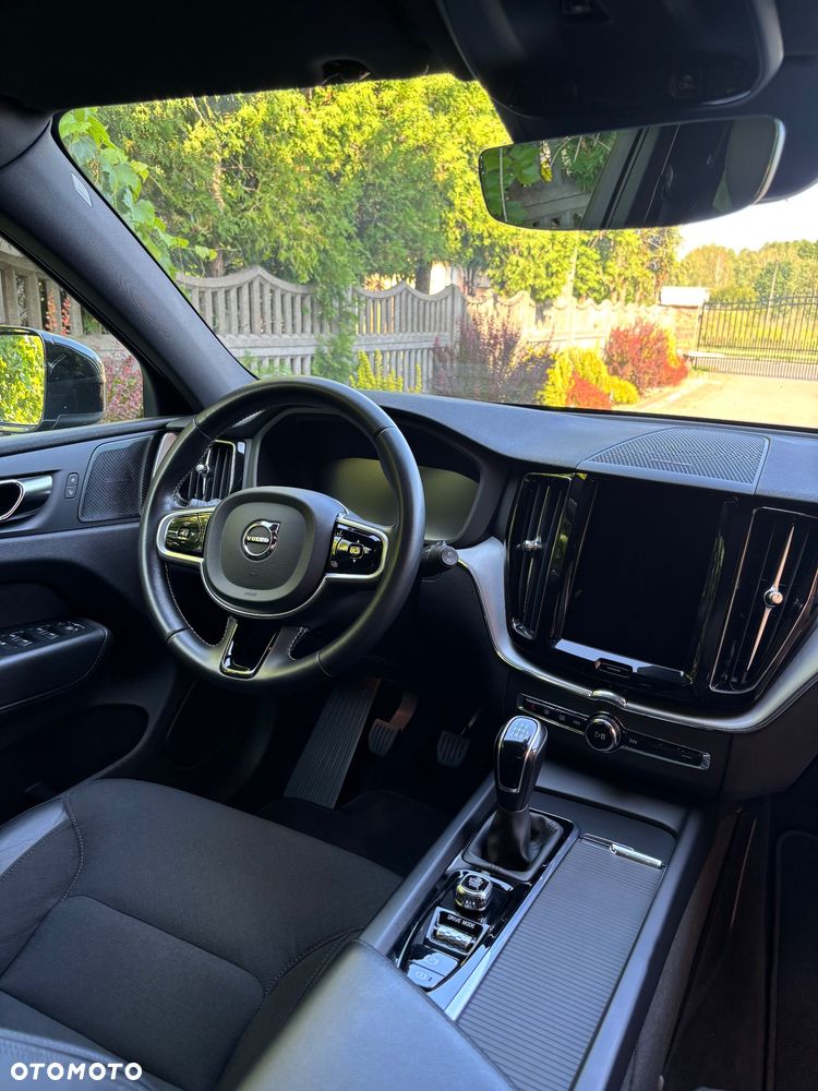 Volvo XC 60 D4 Momentum - 7