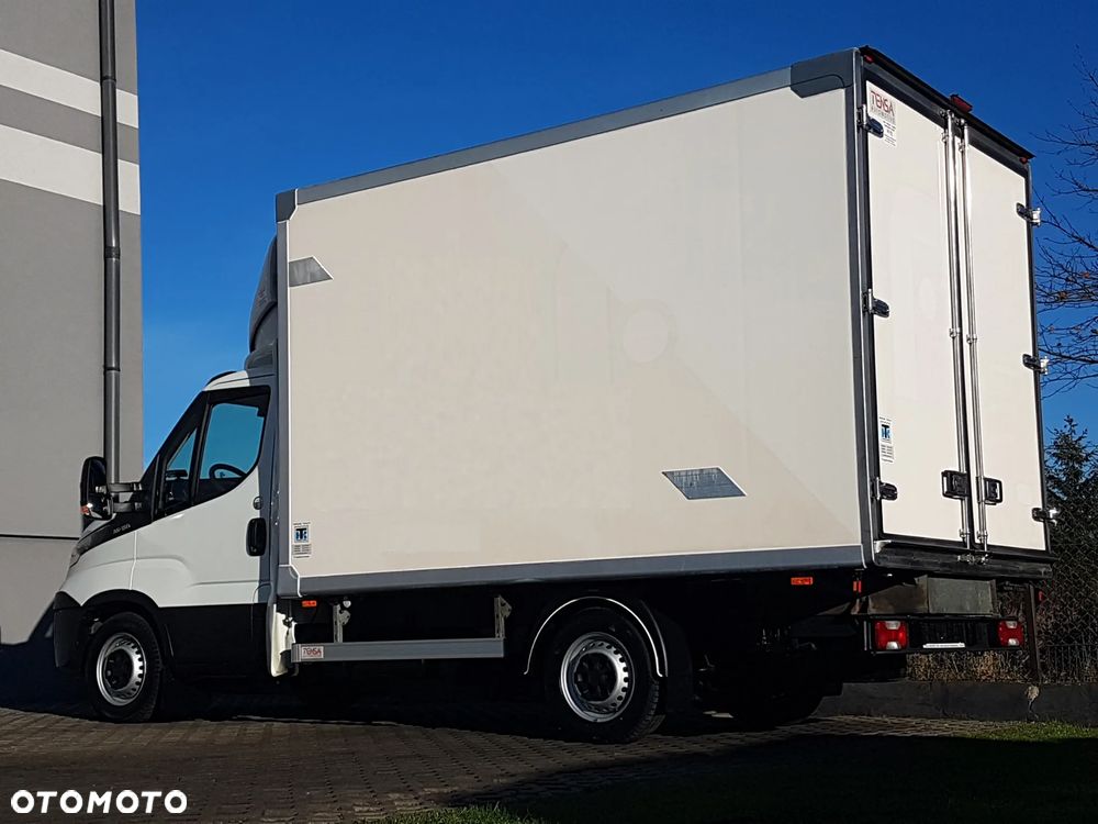 Iveco DAILY 6EP CHŁODNIA MROŹNIA IZOTERMA AGREGAT THERMO KING V-200 MAX GRZANIE 3,41x2,09x2,10 - 27