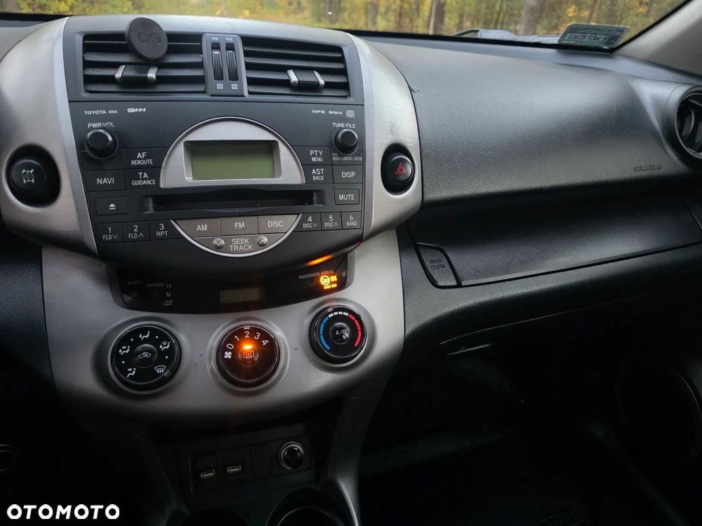 Toyota RAV4 2.2 D-4D 4x4 Travel - 10