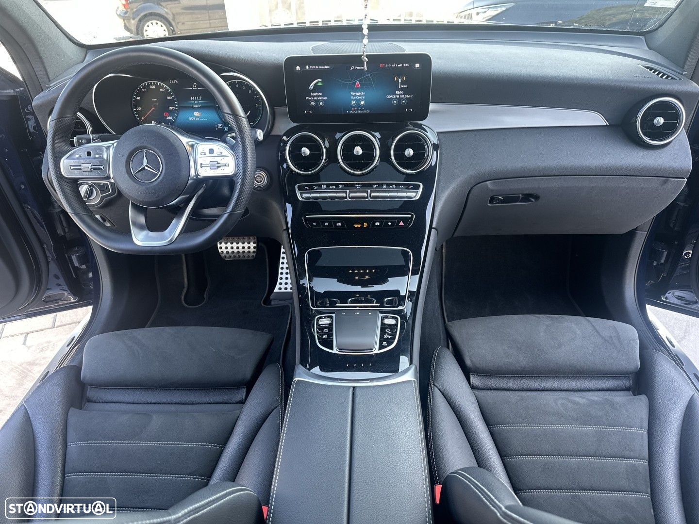 Mercedes-Benz GLC 300 e 4Matic 9G-TRONIC AMG Line - 27