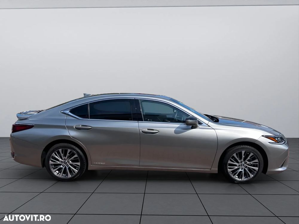 Lexus Seria ES 300h Executive Line - 7