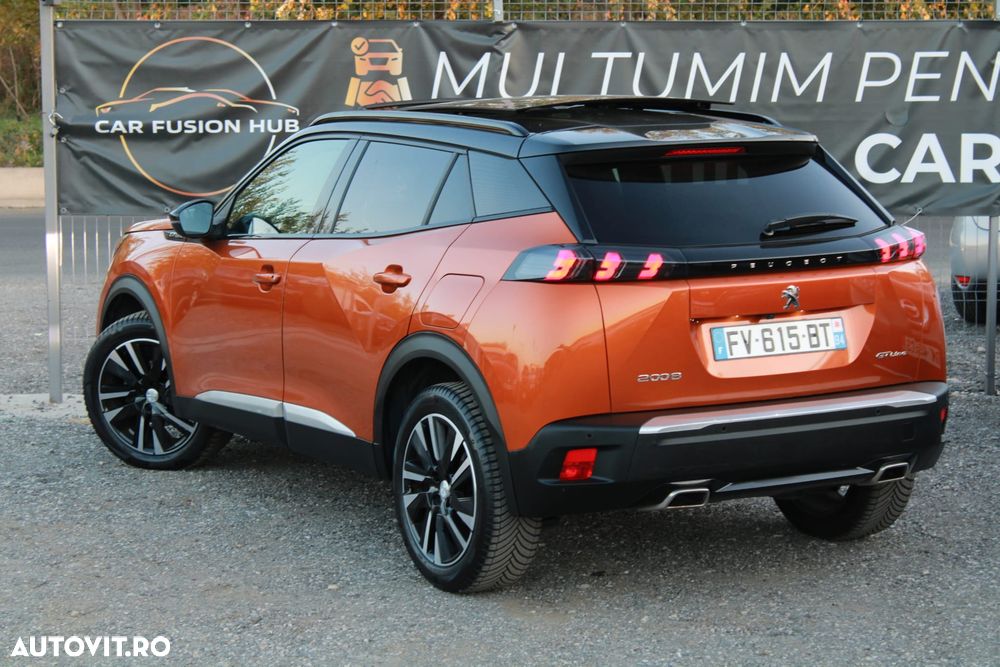 Peugeot 2008 PureTech 130 EAT8 GT - 25