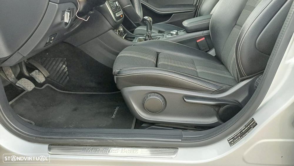 Mercedes-Benz GLA 180 d Urban - 26