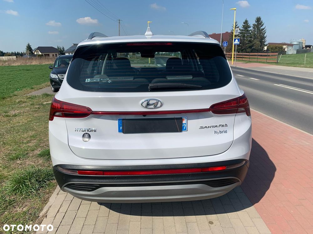 Hyundai Santa Fe ver-1-6-t--gdi-hev-executive - 5