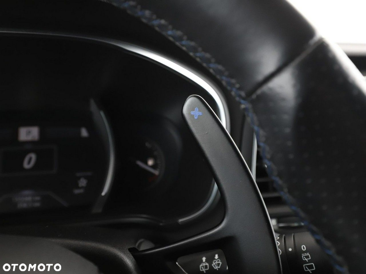 Renault Megane ENERGY TCe 205 EDC GT - 34