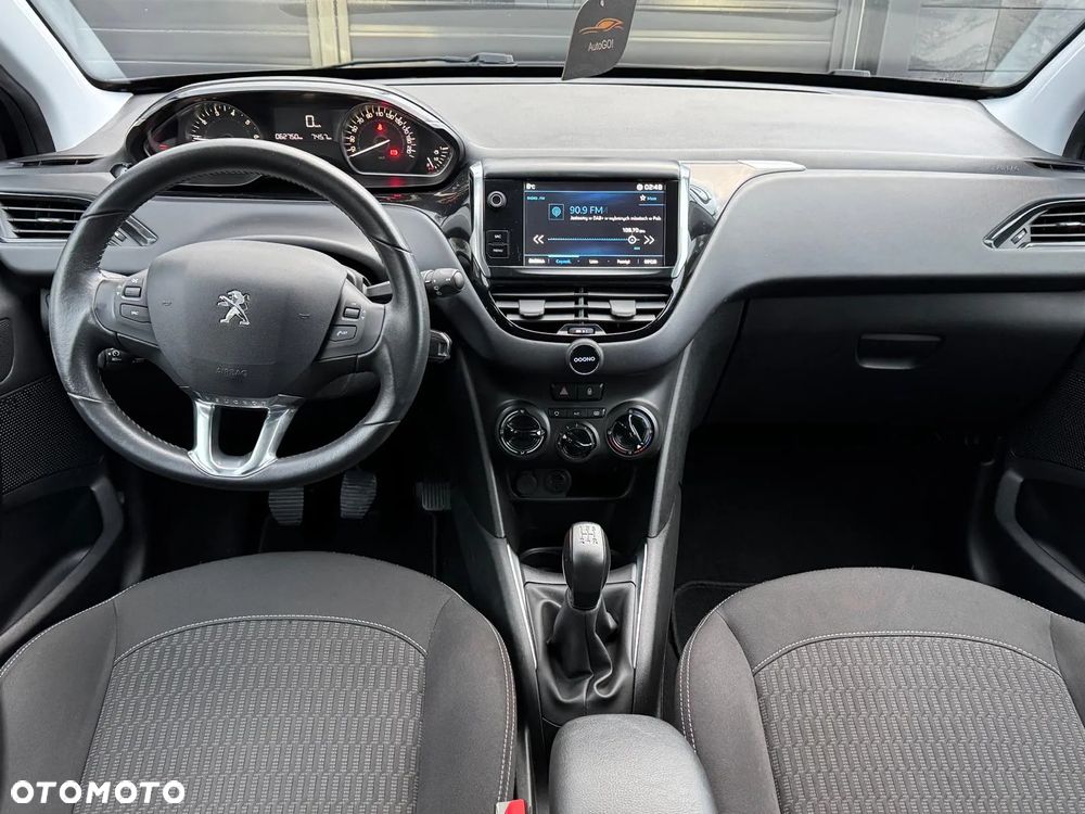 Peugeot 208 1.2 PureTech Allure S&S - 16