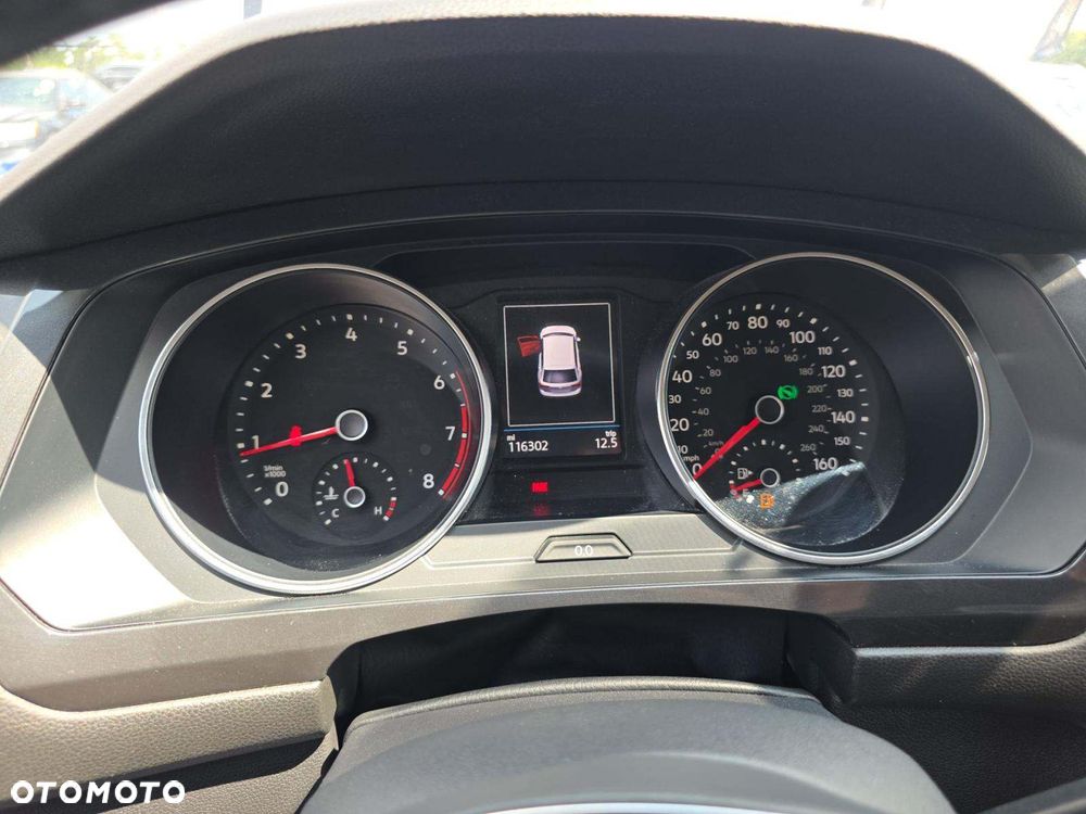 Volkswagen Tiguan - 8