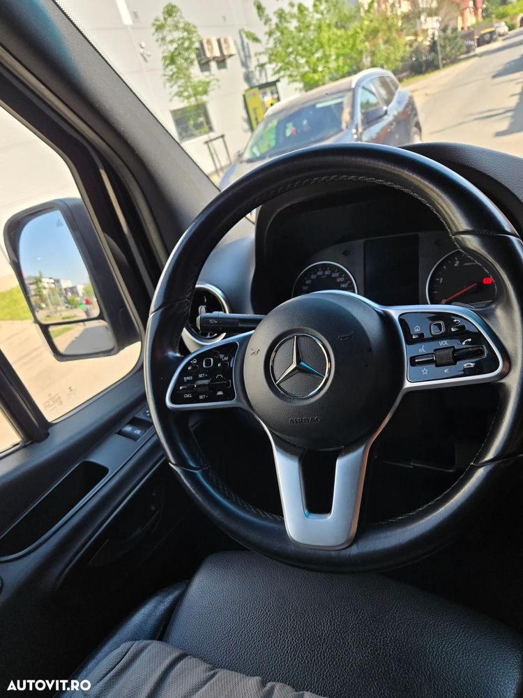 Mercedes-Benz Sprinter - 11