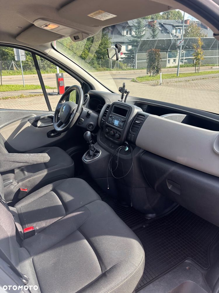Renault Trafic - 11