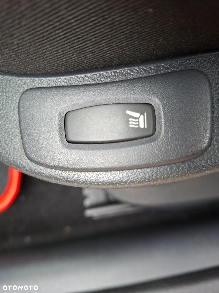 Renault Clio TCe 100 Expression - 25