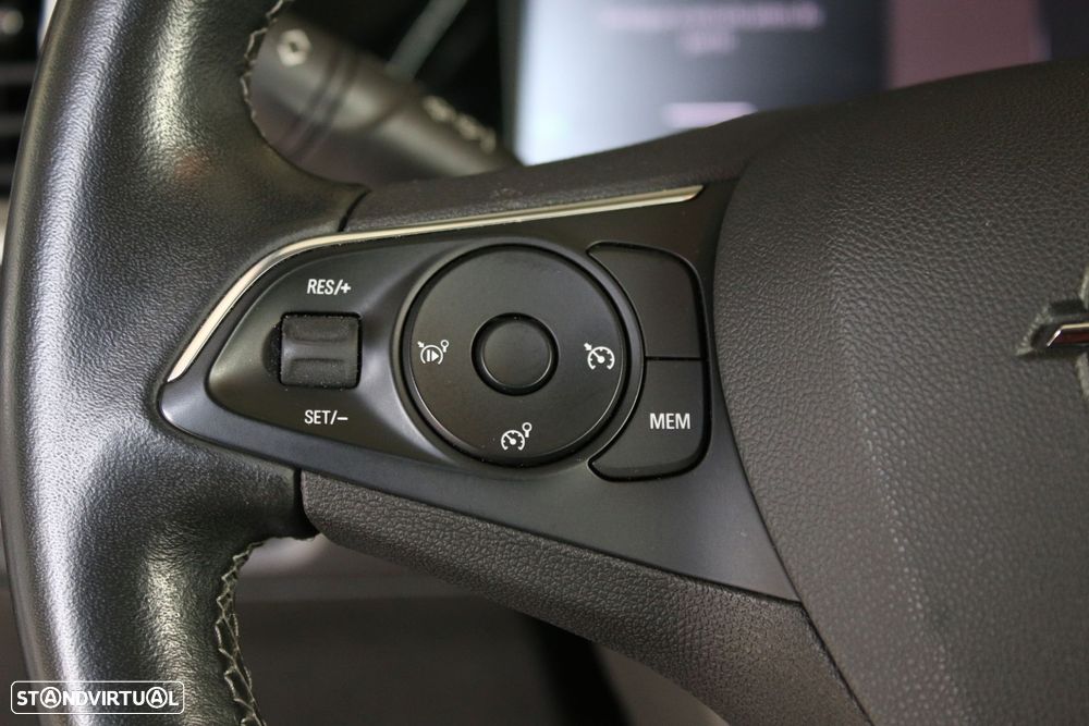 Opel Grandland 1.2 T GS Line - 21