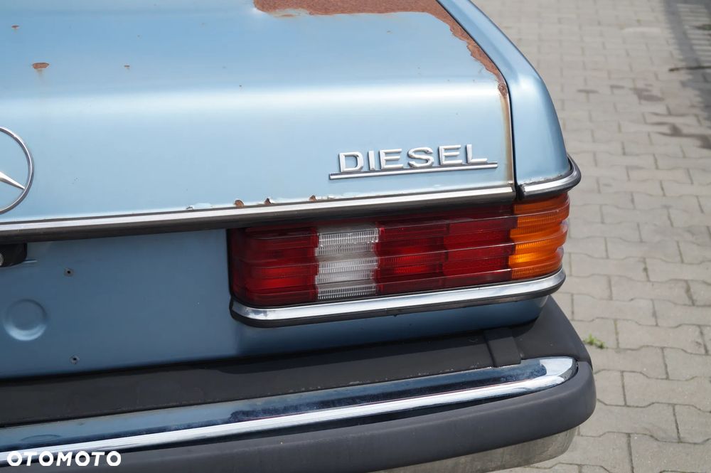 Mercedes-Benz W123 - 8