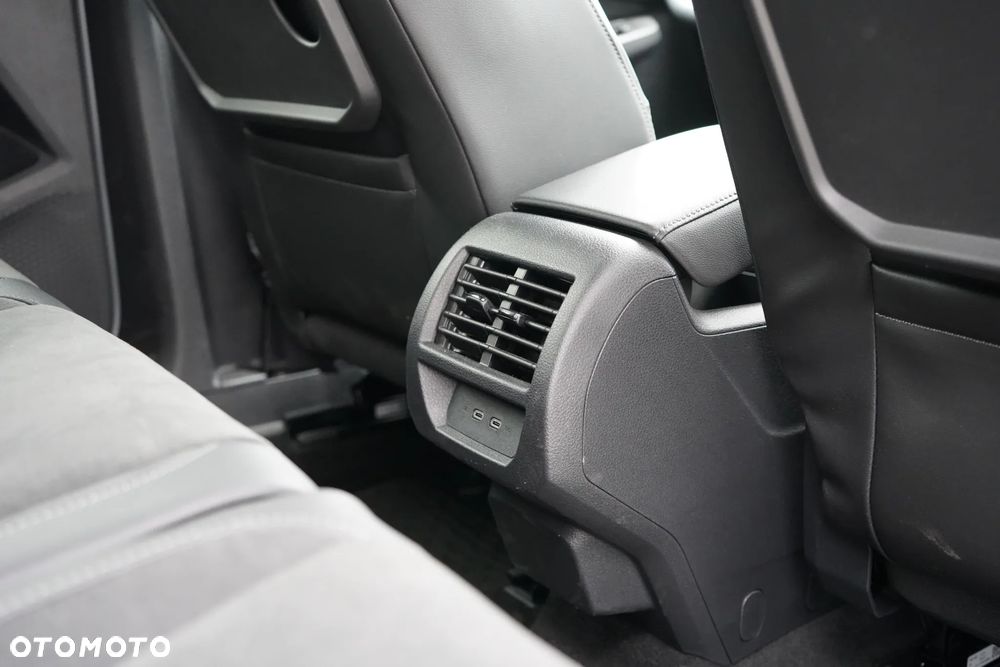 Volkswagen Caddy Maxi 2.0 TDI Style DSG - 16