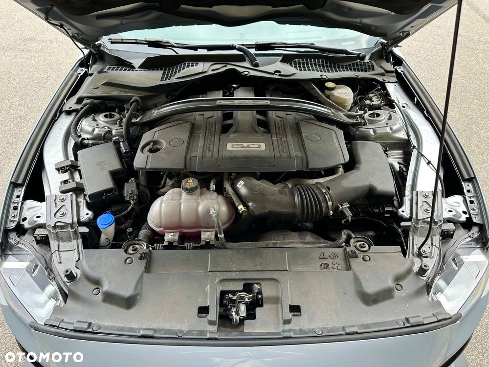 Ford Mustang - 22