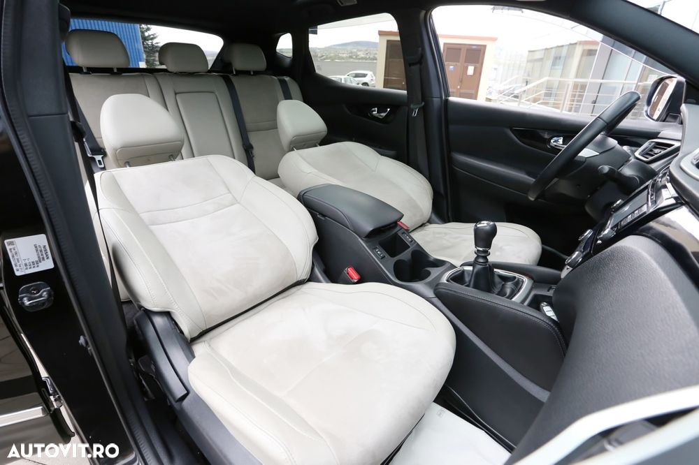 Nissan Qashqai 1.6 DCI Start/Stop 4X4-i Tekna - 17