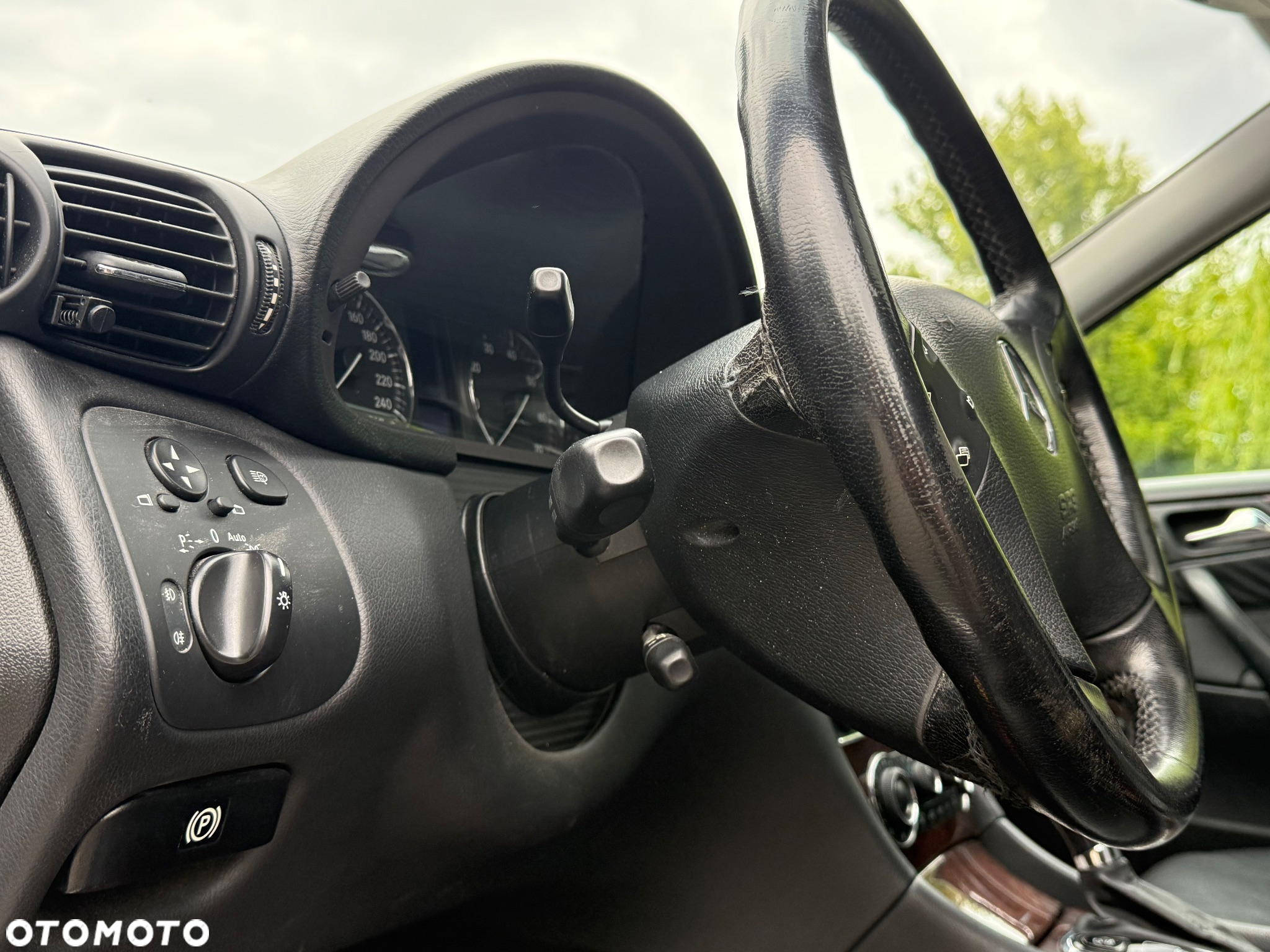 Mercedes-Benz Klasa C 350 Elegance - 12