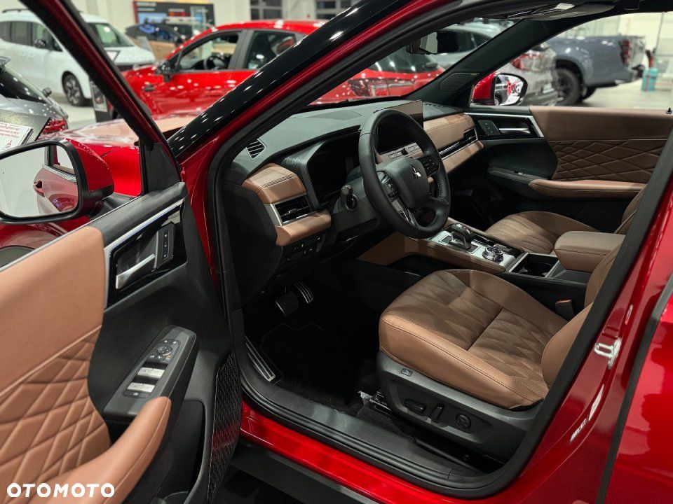 Mitsubishi Outlander - 6