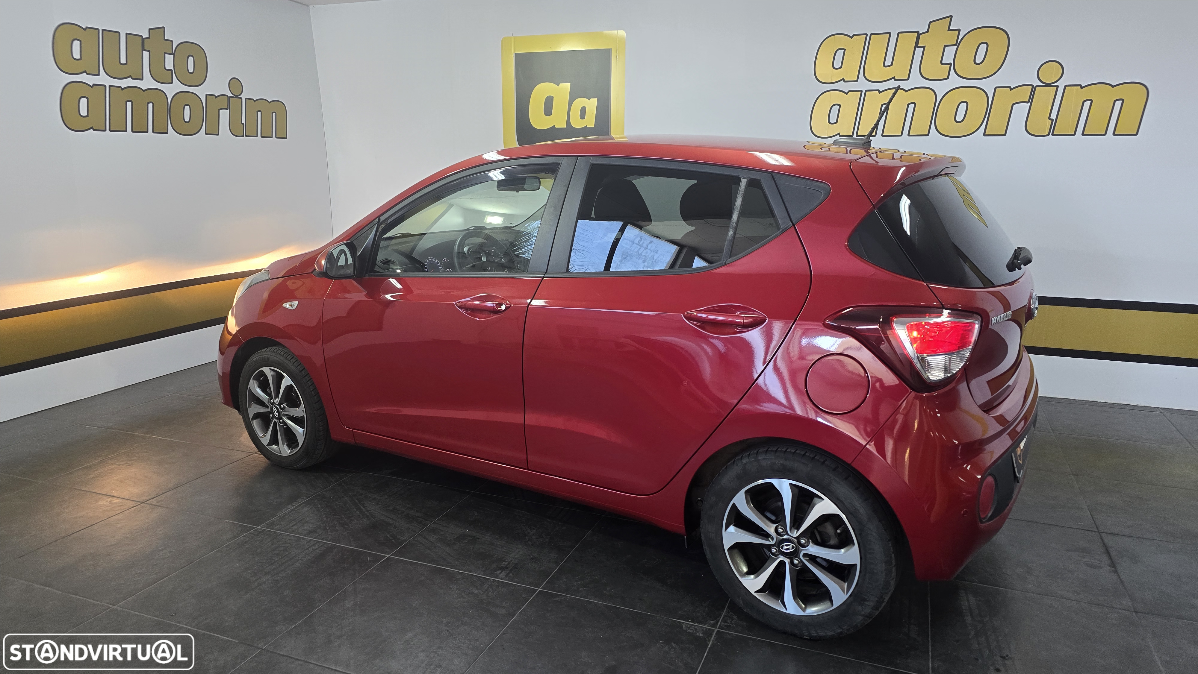 Hyundai i10 - 10