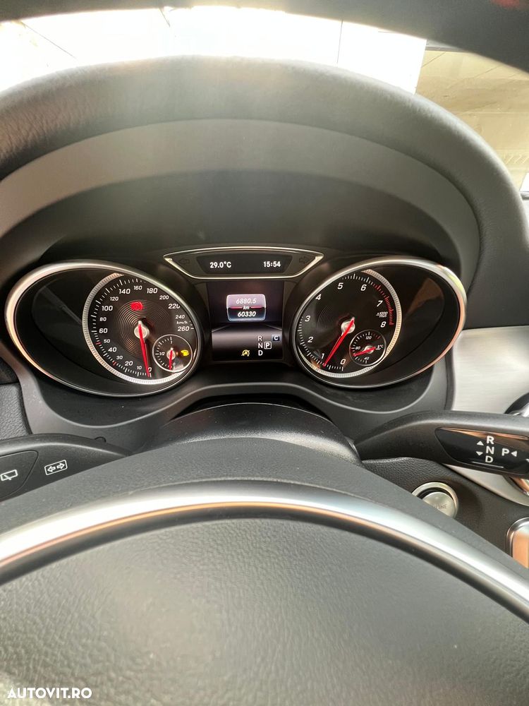 Mercedes-Benz GLA 250 4MATIC 7G-DCT AMG Line - 14