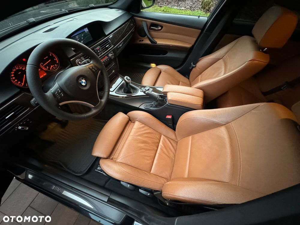 BMW Seria 3 330d - 13
