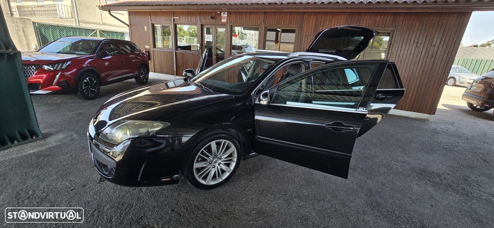 Renault Laguna Break 2.0 dCi GT - 29