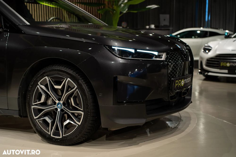 BMW iX xDrive40 - 30