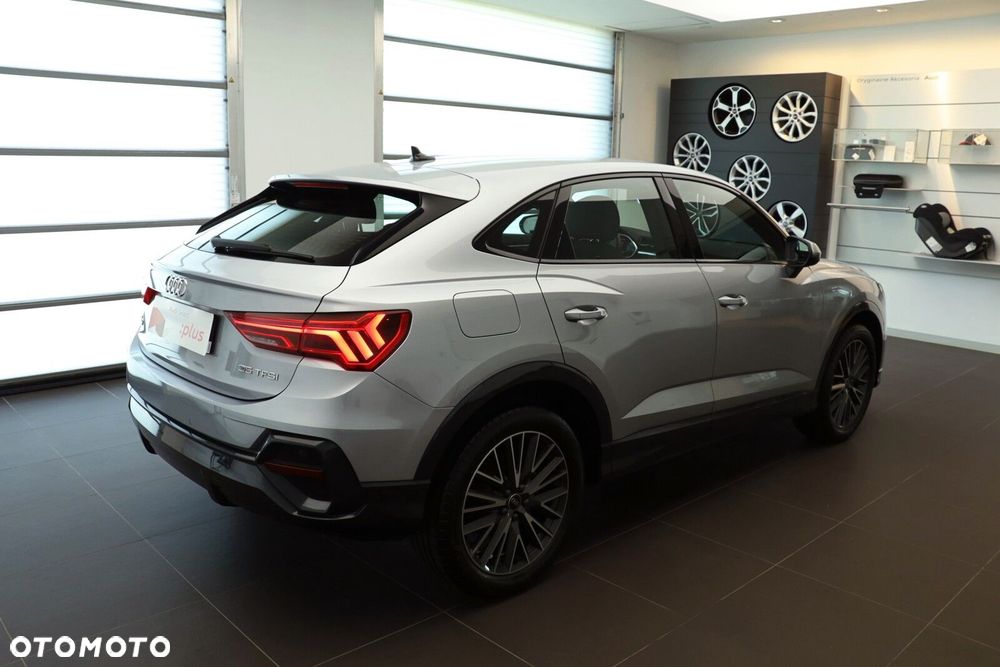 Audi Q3 Sportback - 8