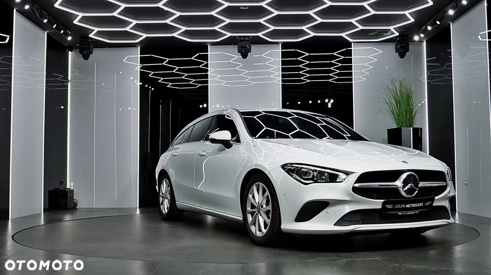 Mercedes-Benz CLA 200 d 4-Matic 8G-DCT - 14