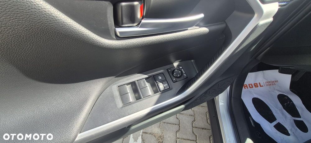 Toyota RAV4 Hybrid Selection 4x2 - 13