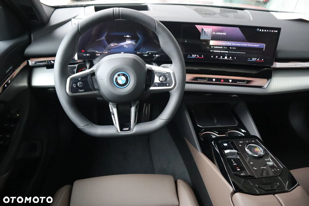 BMW i5 - 19