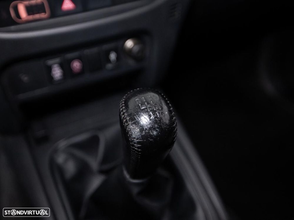 Mitsubishi L200 2.4 DI-D CLUB CAB INVITE 3L 4WD - 22