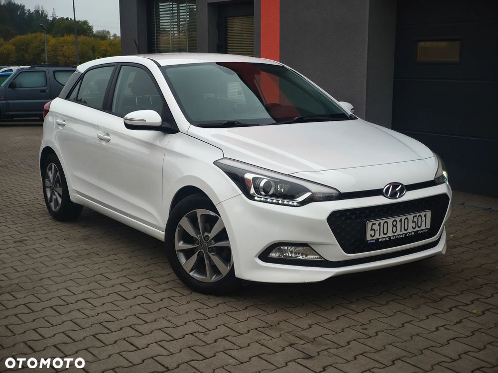 Hyundai i20 1.2 Elegant - 4