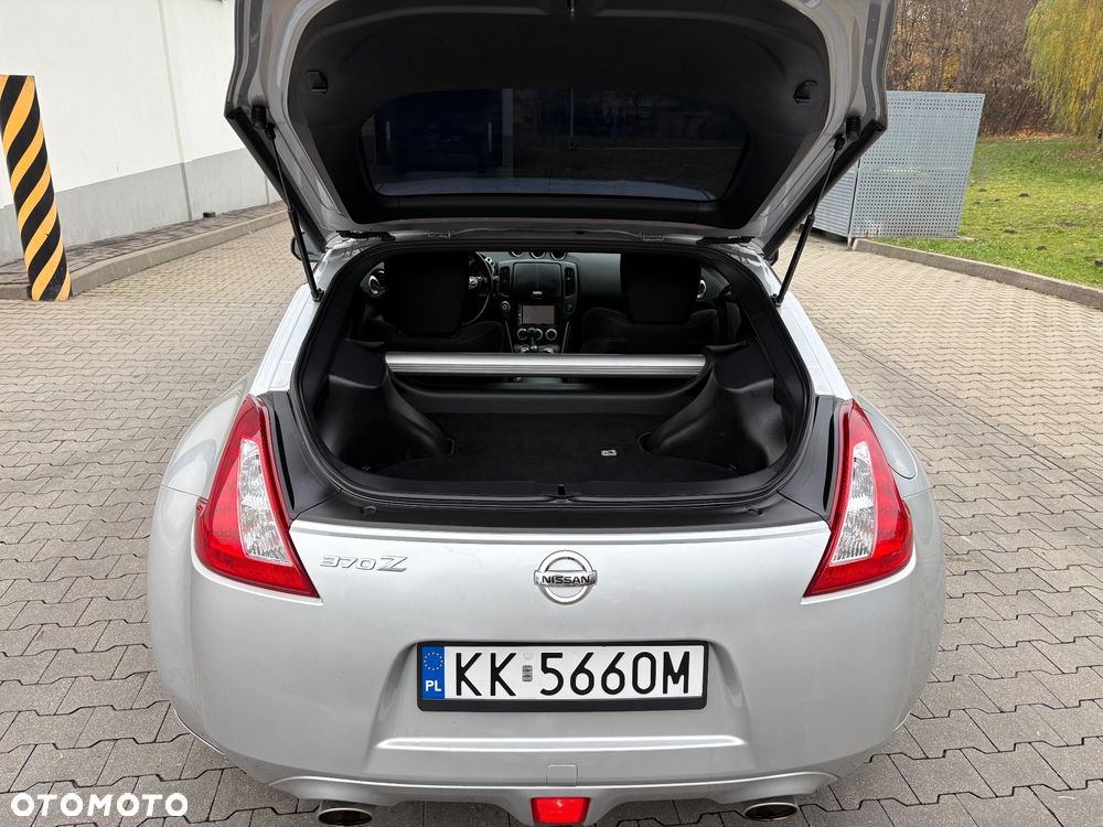 Nissan 370 Z 3.7 V6 Nismo - 11