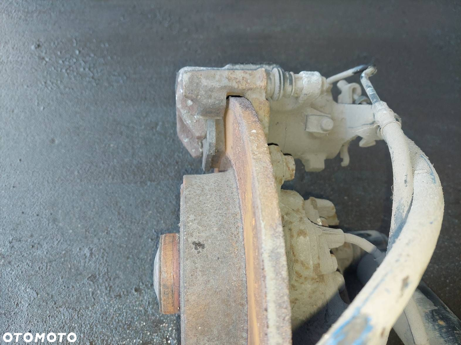 BELKA OŚ ZAWIESZENIA TYŁ TARCZE Z ABS RENAULT SCENIC I LIFT - 4