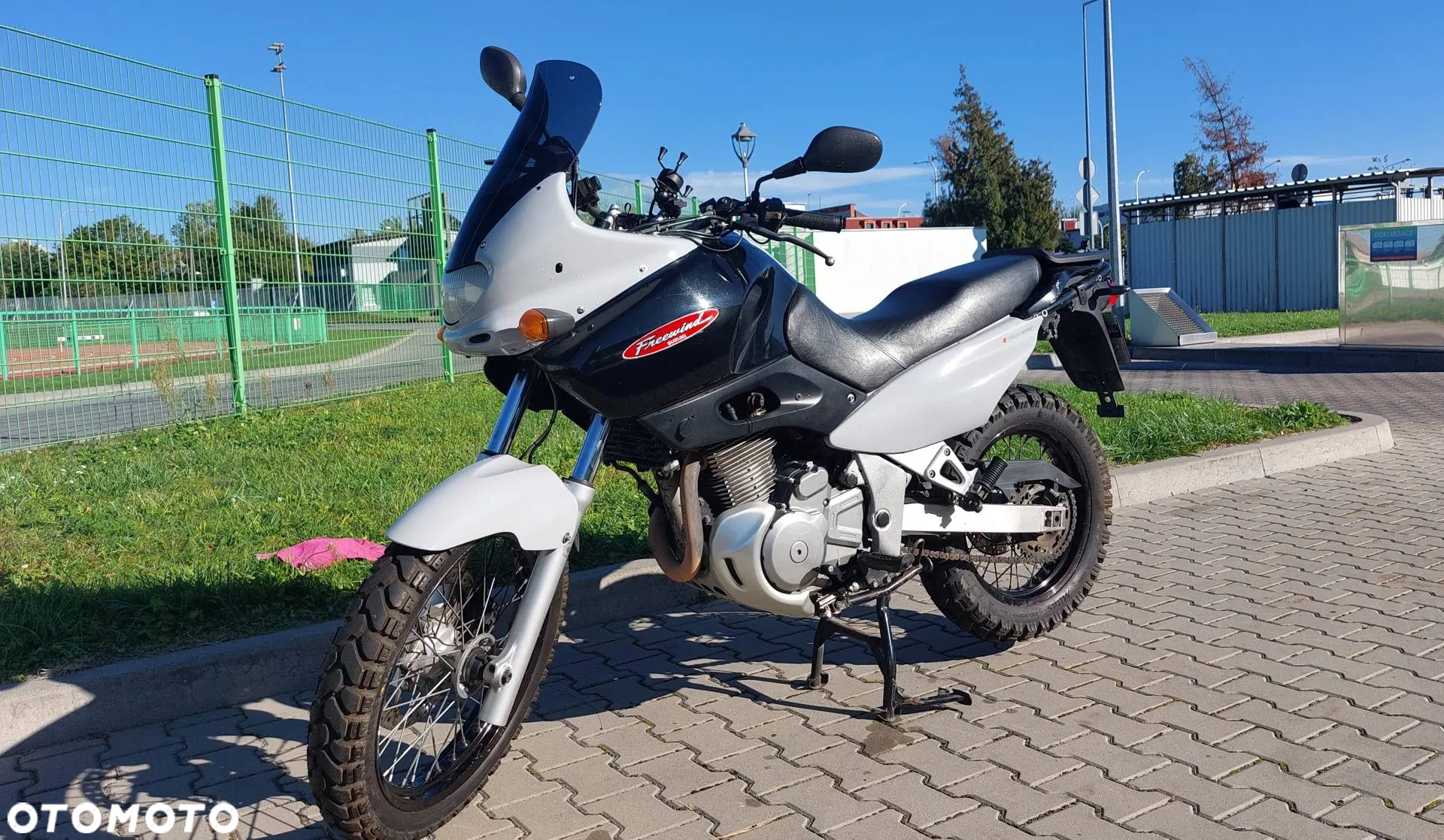 Suzuki XF