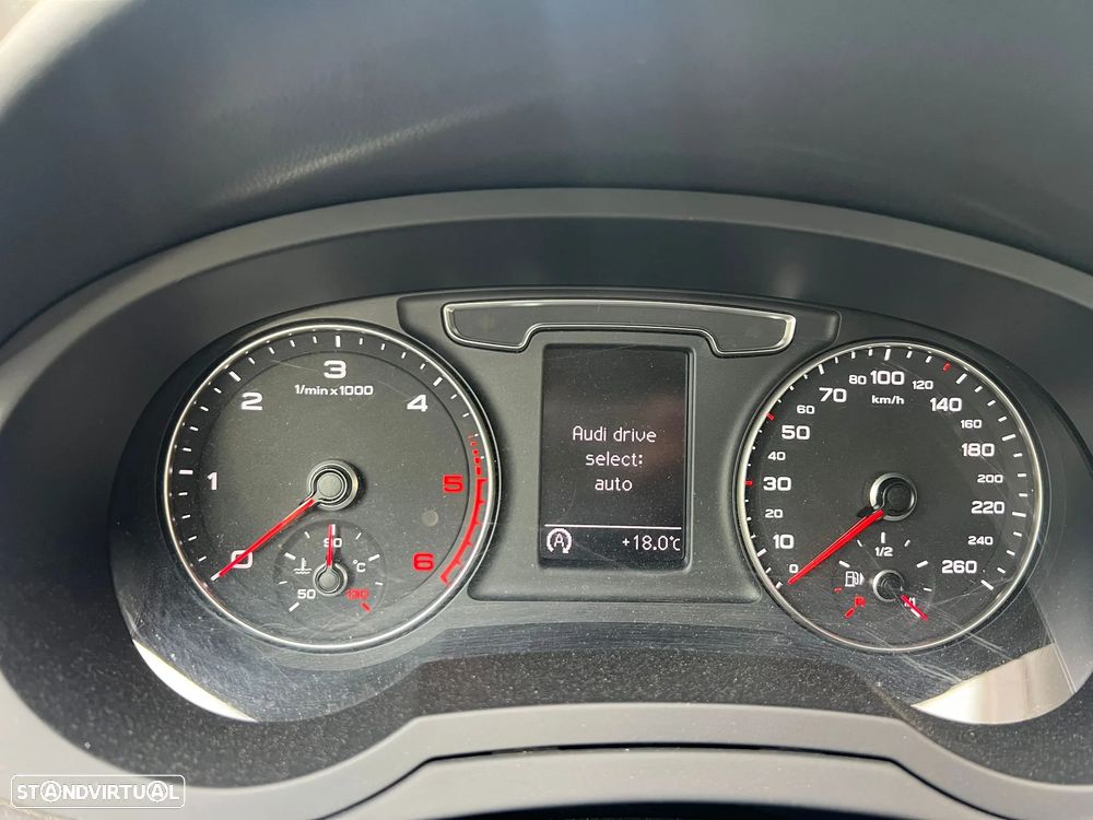 Audi Q3 2.0 TDI Sport - 13