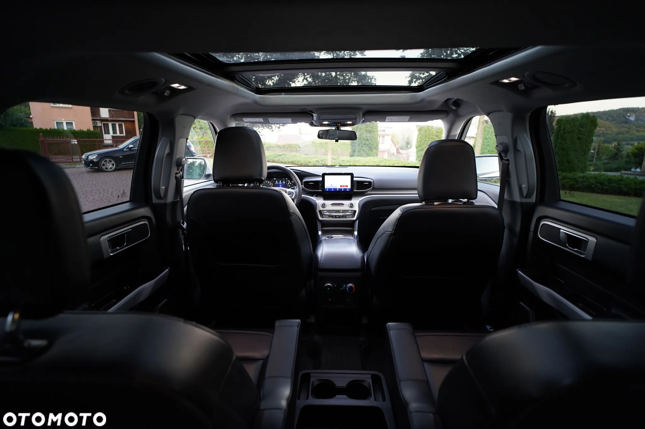 Ford Explorer - 17