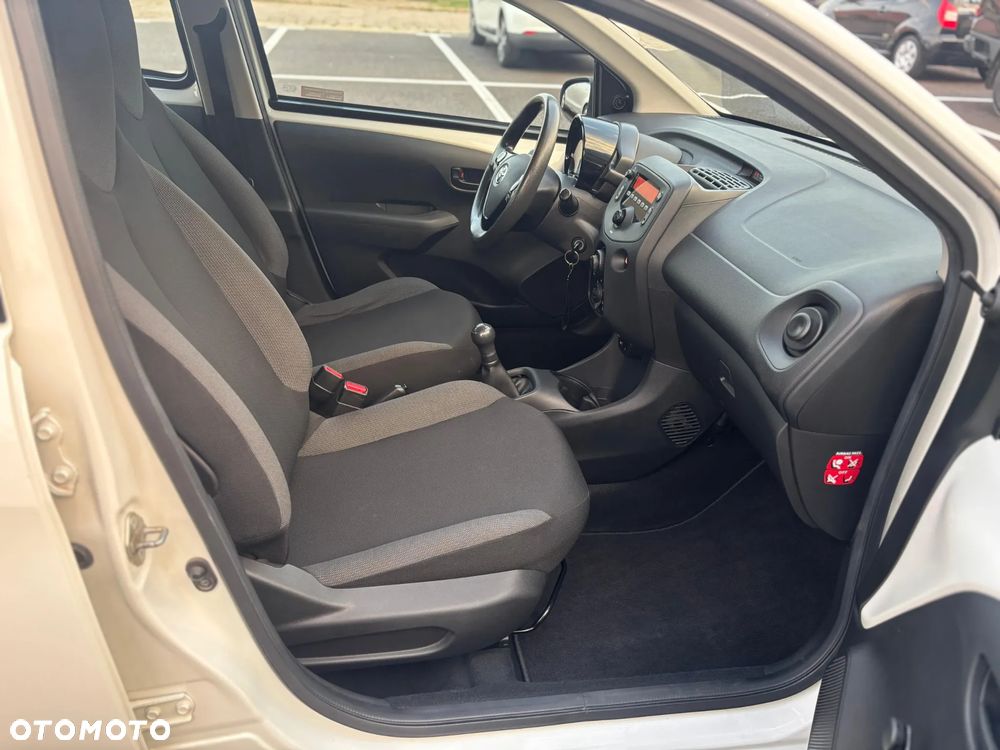 Toyota Aygo - 8