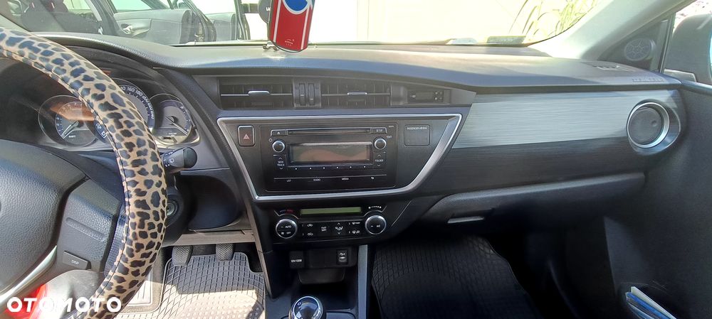 Toyota Auris 1.33 VVT-i Premium - 14