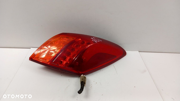 NISSAN MURANO II Z51 LIFT SUV LAMPA TYŁ PRAWA